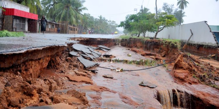 Likely Flood Scenario could Cause Losses of 4.7 Billion Meticais in Road Sector