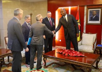 Encontro entre CEO da TotalEnergies e Presidente Chapo Mostra Compromisso com o Projecto LNG em Cabo Delgado, Afirma Pesquisador