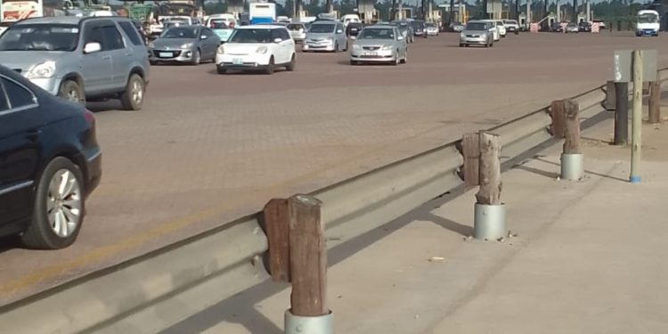 População Resiste ao Pagamento de Portagens na Capital Maputo em Desobediência Civil