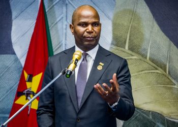 Governo Cede à Pressão e Admite Cortar Impostos para Baixar Custo de Vida