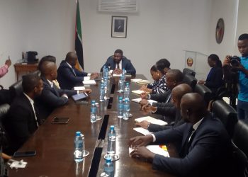 Ministro da Economia Promete Criação do Banco de Desenvolvimento em Moçambique