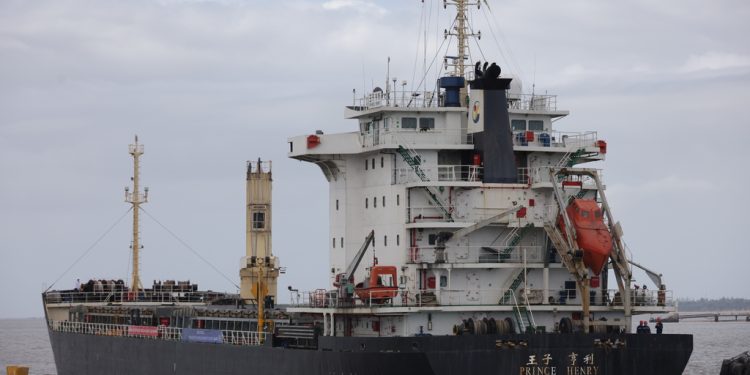 Shipping in Mozambique Channel Suspended