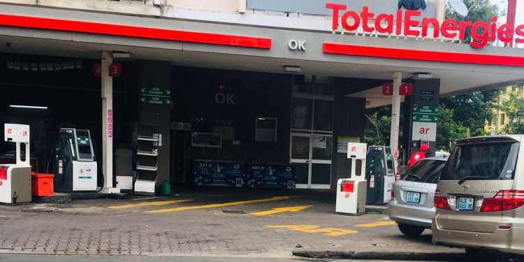 Governo garante manter preços actuais de combustíveis até final de Abril