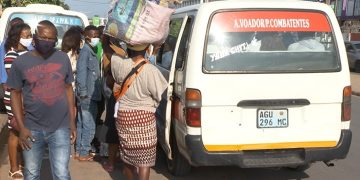 Governo recorre a subsídios para transportadores após subida do preço dos combustíveis