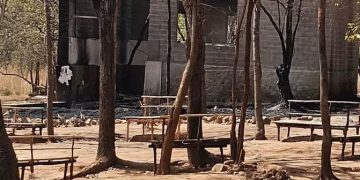 Ataque de insurgentes causa uma morte e deixa rasto de destruição no Niassa